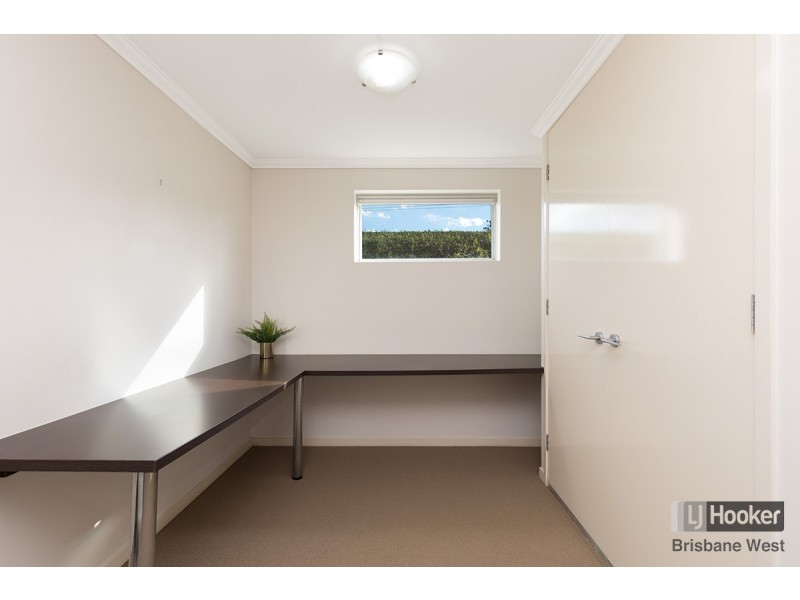 6/95 Clarence Road, Indooroopilly QLD 4068