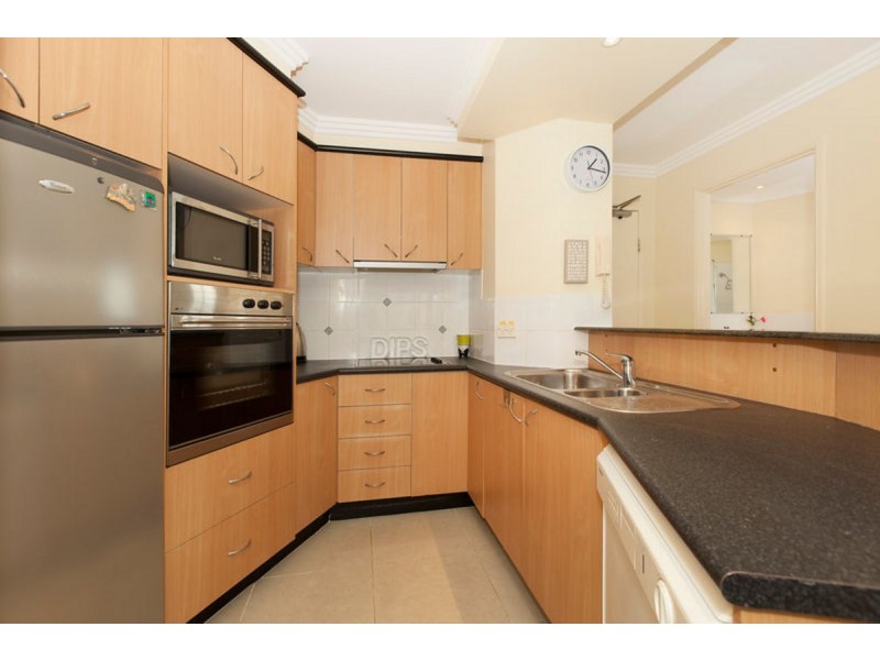 9/121 Sir Fred Schonell Drive, St Lucia QLD 4067