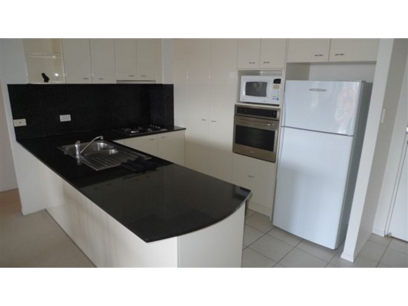 24/11 Grosvenor Road, Indooroopilly QLD 4068