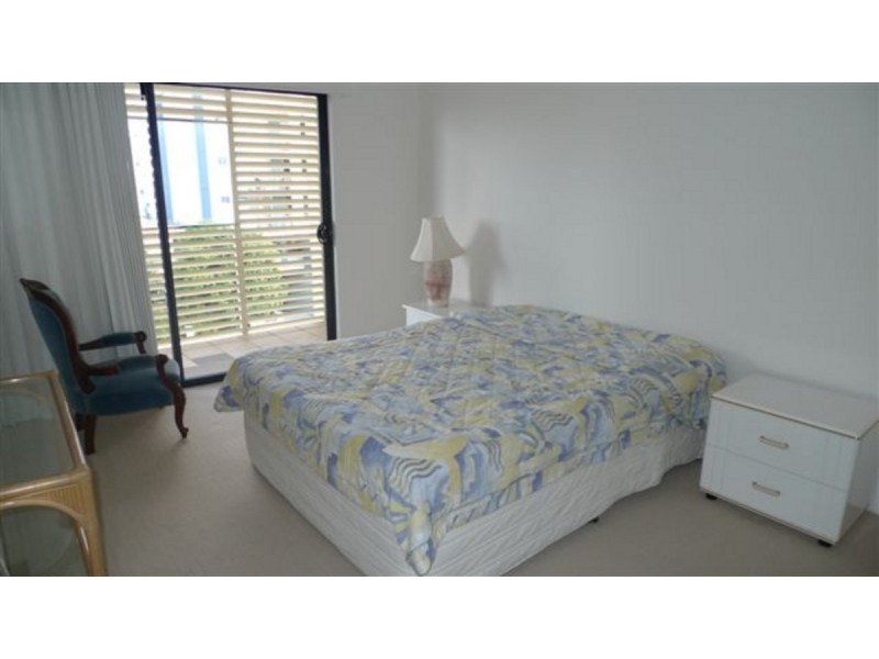 24/11 Grosvenor Road, Indooroopilly QLD 4068