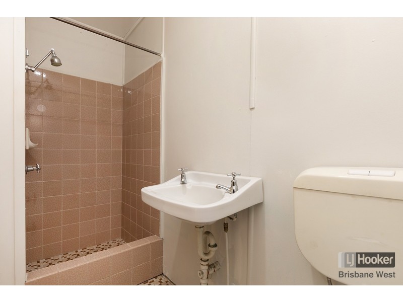 2/80 Finney Road, Indooroopilly QLD 4068