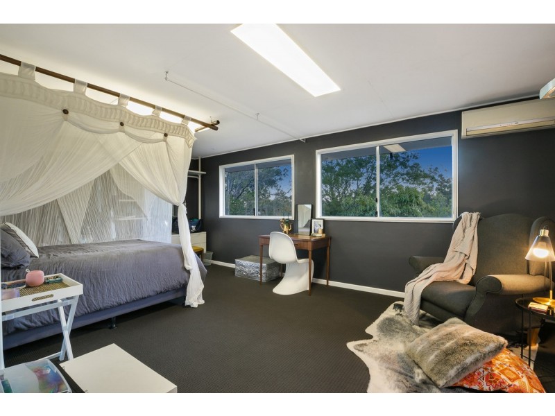 124 Russell Terrace, Indooroopilly QLD 4068