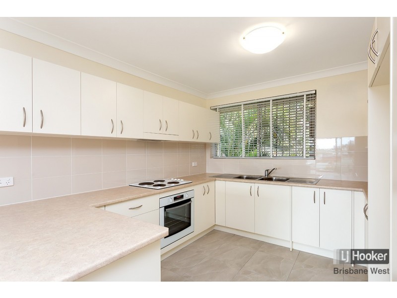 8/35 Holland Street, Toowong QLD 4066