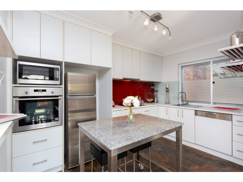 1/136 Miskin Street, Toowong QLD 4066