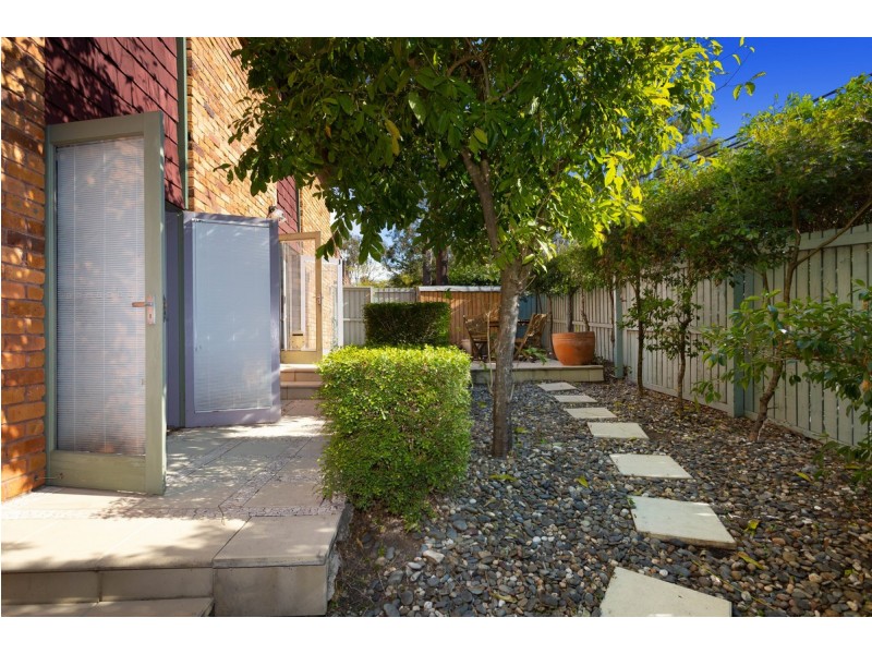 1/136 Miskin Street, Toowong QLD 4066