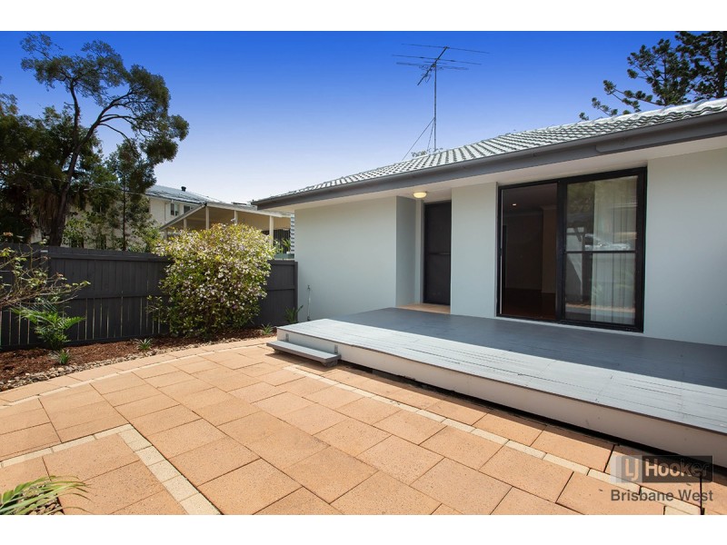 1/39 Salisbury Street, Indooroopilly QLD 4068