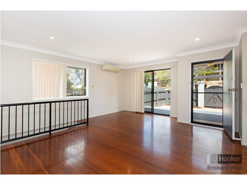 1/39 Salisbury Street, Indooroopilly QLD 4068