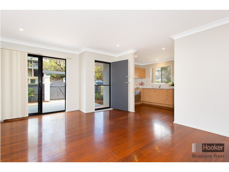 1/39 Salisbury Street, Indooroopilly QLD 4068