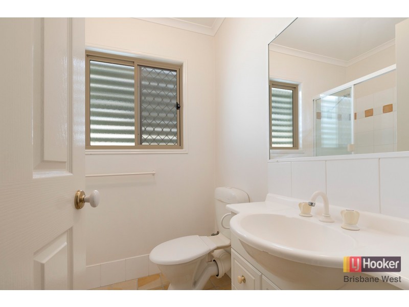 3/12 Priory Street, Indooroopilly QLD 4068