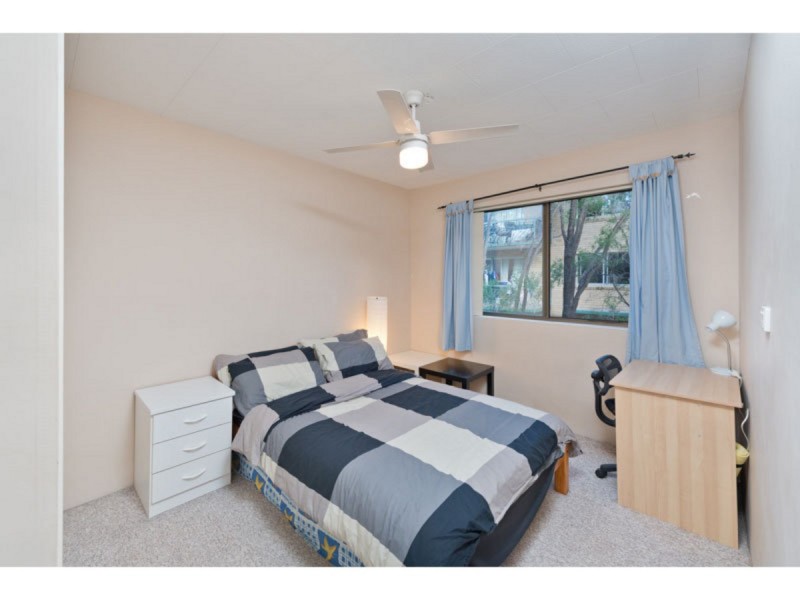3/37 Mitre Street, St Lucia QLD 4067