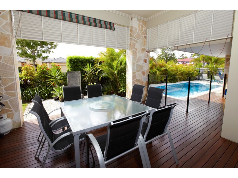 4 Barcoo Crescent, Sinnamon Park QLD 4073