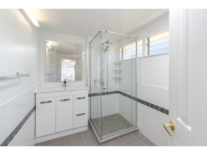 1 Warrawee Street, Toowong QLD 4066