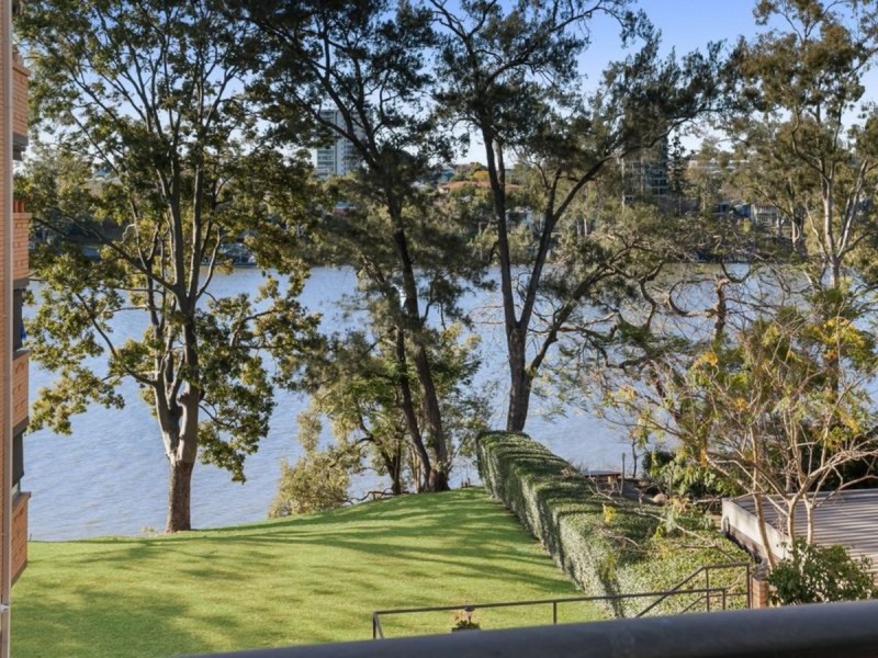 19/136 Macquarie Street, St Lucia QLD 4067