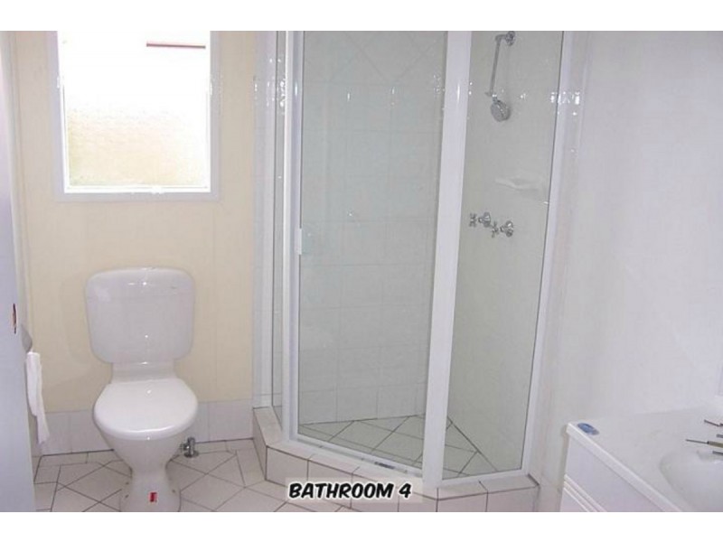 53 Sisley Street, St Lucia QLD 4067