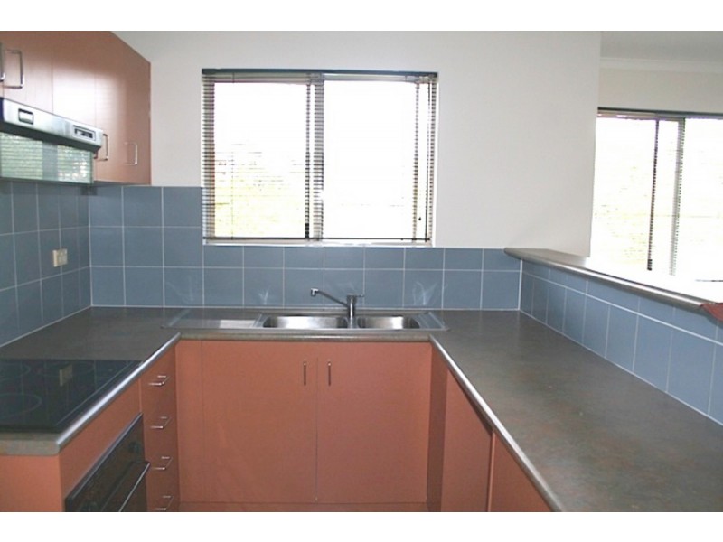 8/31 Glen Road, Toowong QLD 4066