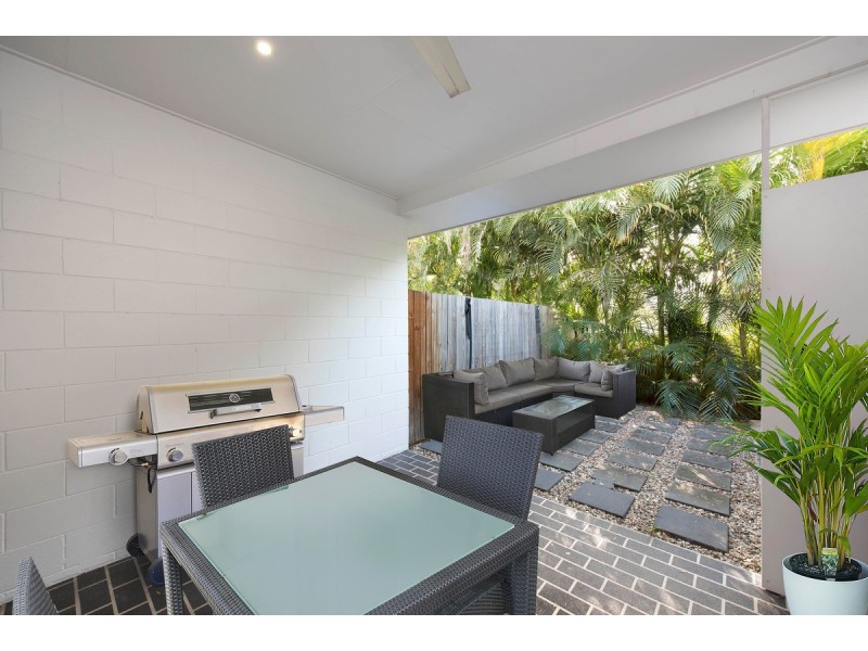 2/28 Railway Terrace, Corinda QLD 4075
