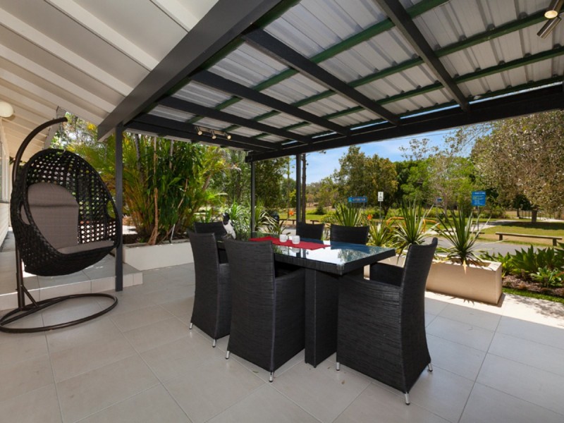 17 Moorfields Street, Fig Tree Pocket QLD 4069