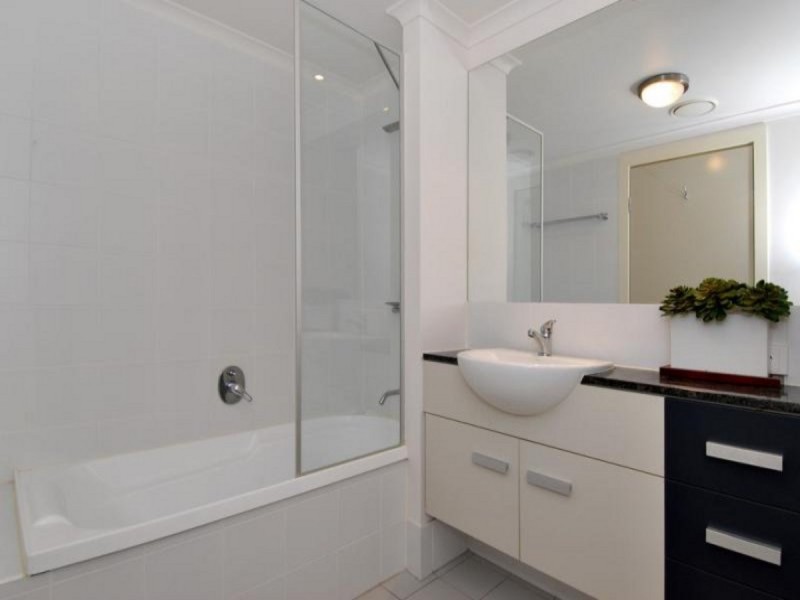 21/8-12 Belgrave Road, Indooroopilly QLD 4068