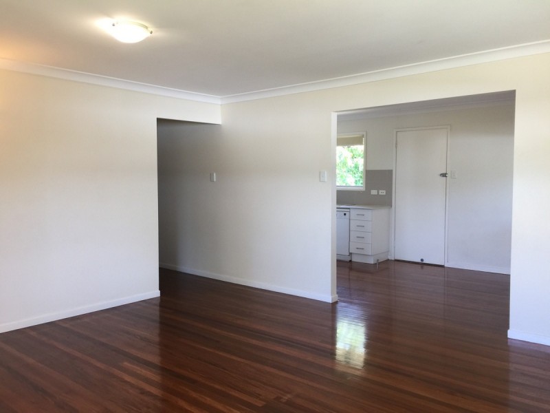 11 Kogarah Street, Tarragindi QLD 4121