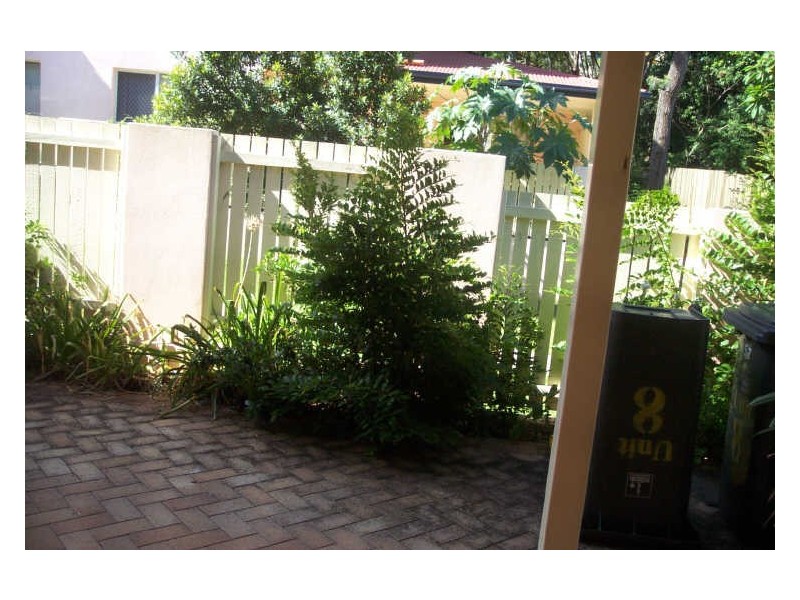 8/57 Mitre Street, St Lucia QLD 4067