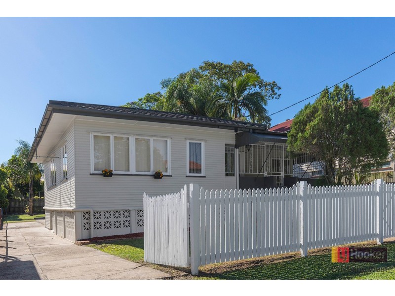 9 Coleman Street, Graceville QLD 4075