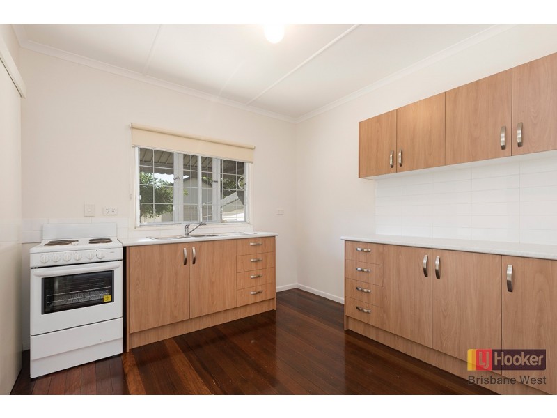 9 Coleman Street, Graceville QLD 4075