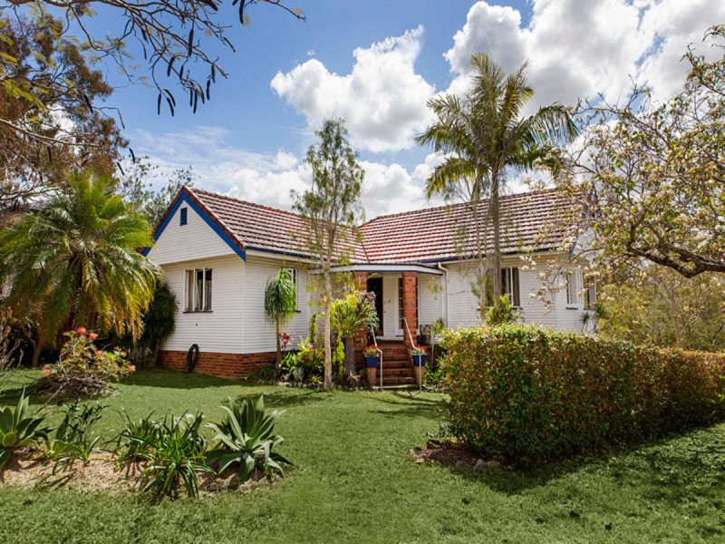 20 Gilruth Road, Kenmore QLD 4069