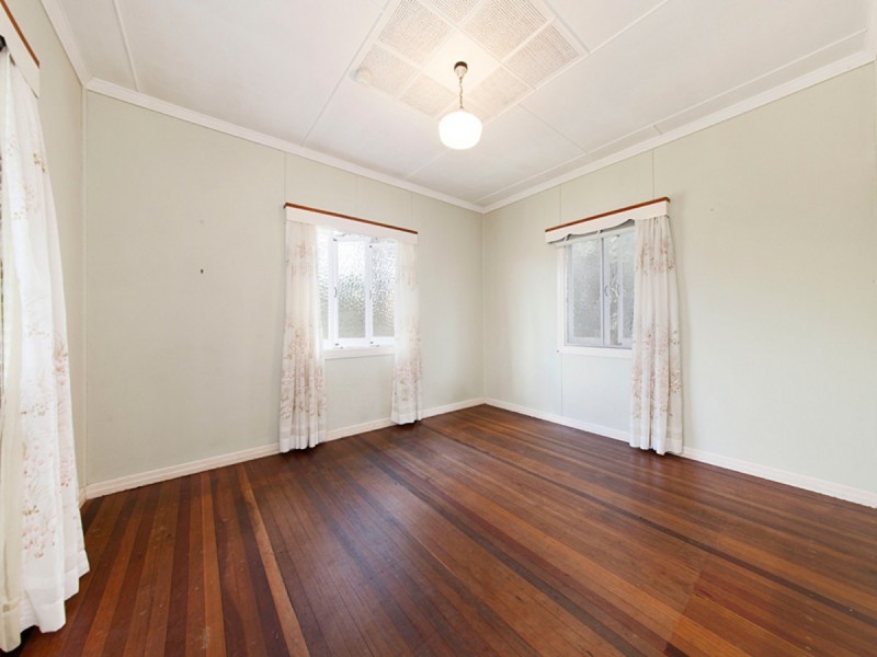 20 Gilruth Road, Kenmore QLD 4069