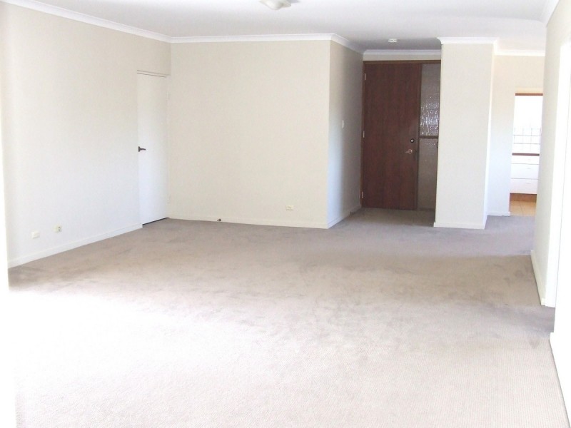 17/136 Macquarie Street, St Lucia QLD 4067