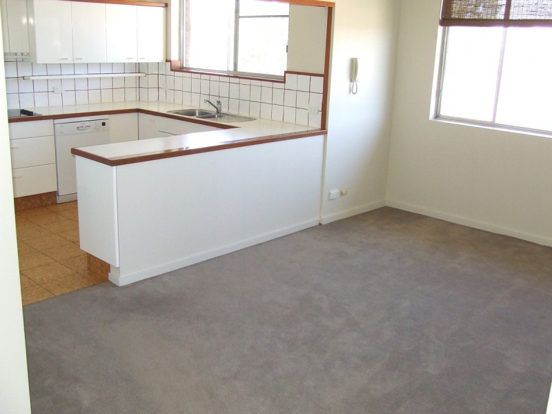 17/136 Macquarie Street, St Lucia QLD 4067