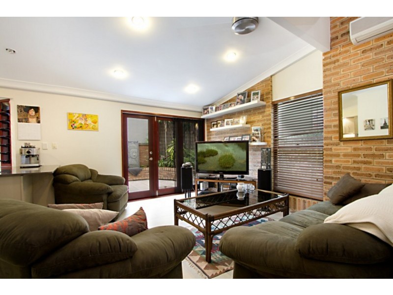 70 Thorpe Street, Indooroopilly QLD 4068