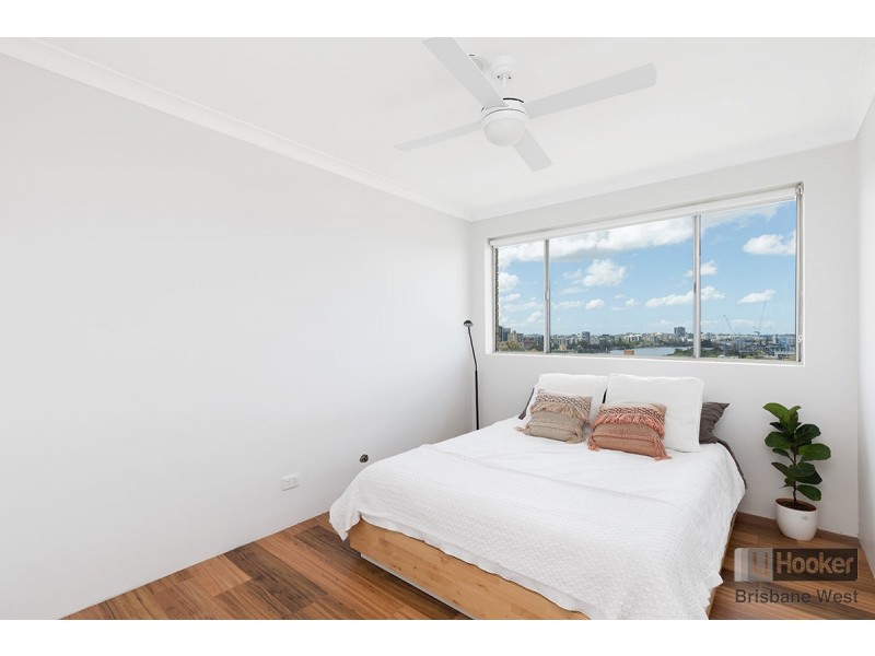 28/15 Bellevue Terrace, St Lucia QLD 4067