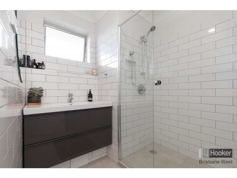 28/15 Bellevue Terrace, St Lucia QLD 4067