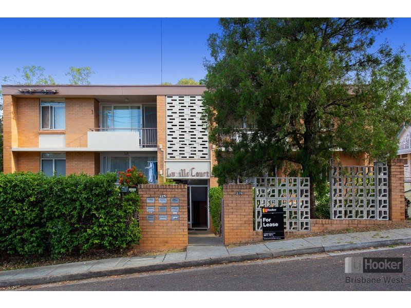1/225 Carmody Road, St Lucia QLD 4067