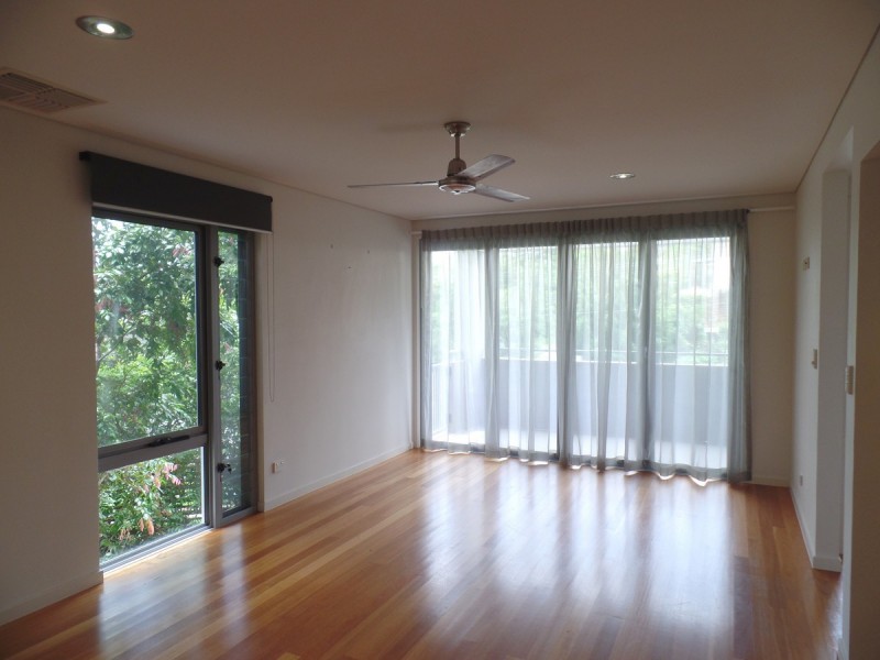 59 Douglas Street, St Lucia QLD 4067