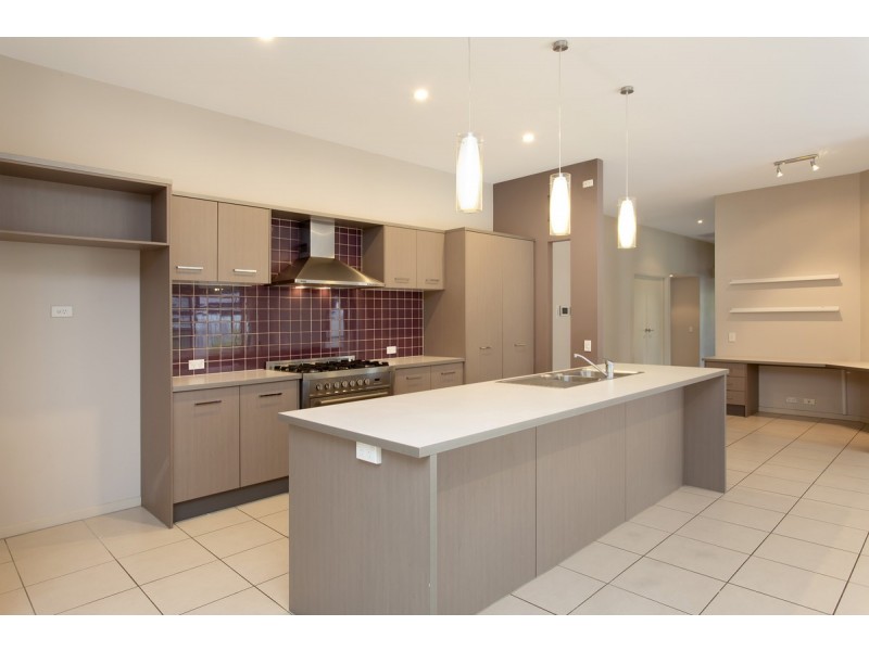 23 Courtney Place, Moggill QLD 4070