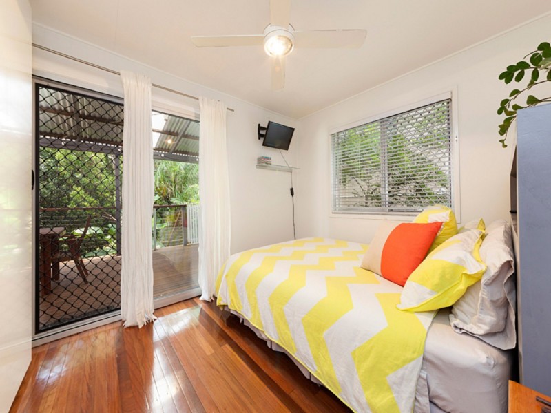 183 Graceville Avenue, Graceville QLD 4075