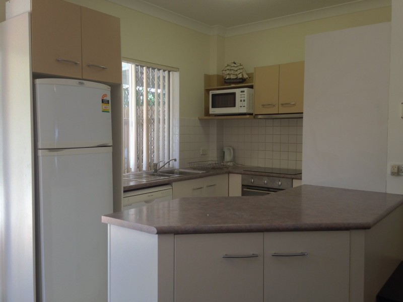 2/32 Lissner Street, Toowong QLD 4066