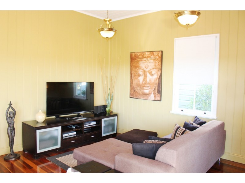 28 Garling Street, Red Hill QLD 4059