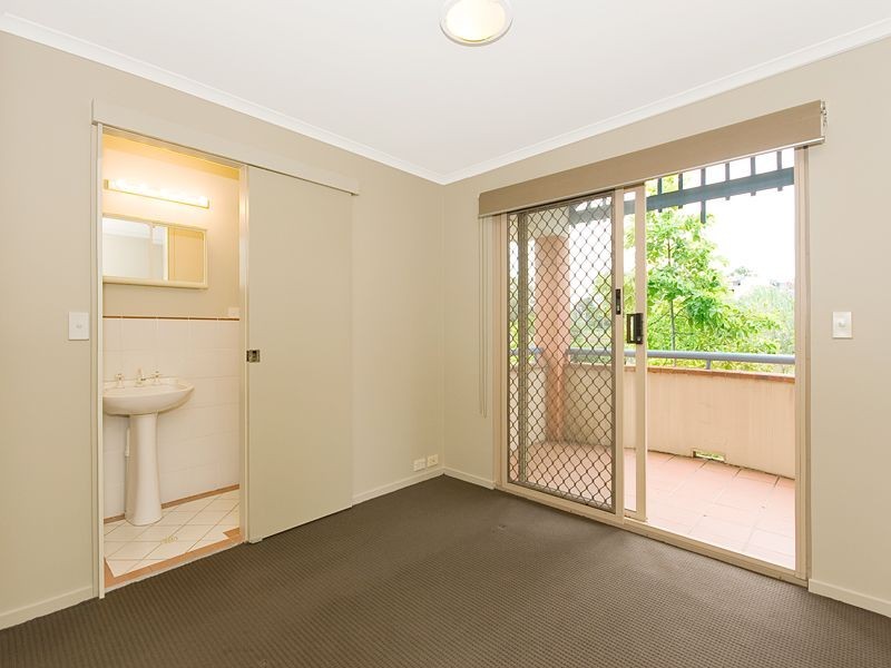 9/31 Glen Road, Toowong QLD 4066