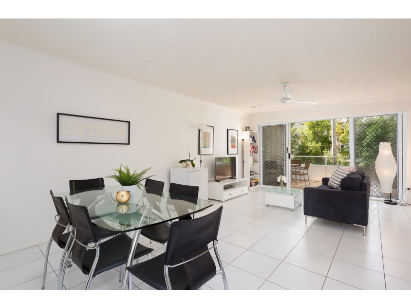 2/214 Sir Fred Schonell Drive, St Lucia QLD 4067