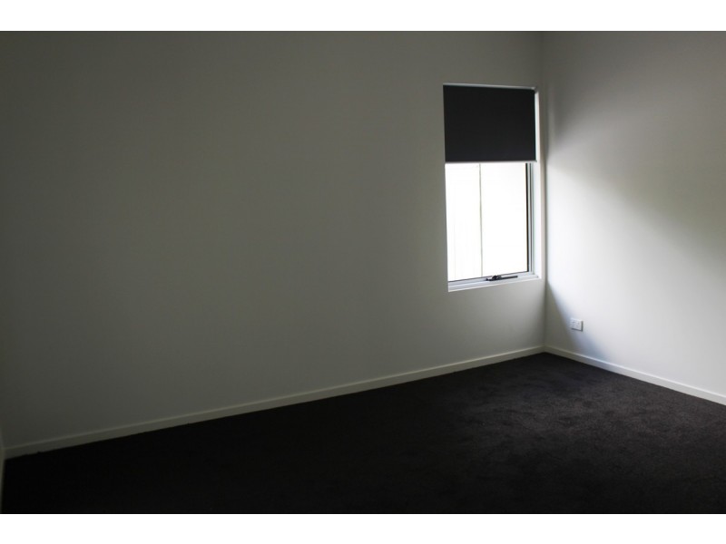 3/8 Underhill Avenue, Indooroopilly QLD 4068
