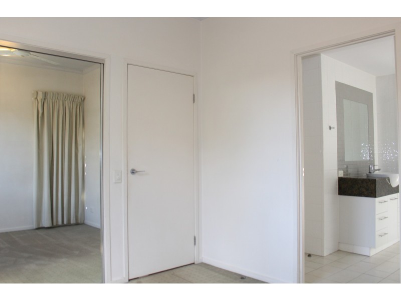 4/16 Cadell Street, Toowong QLD 4066