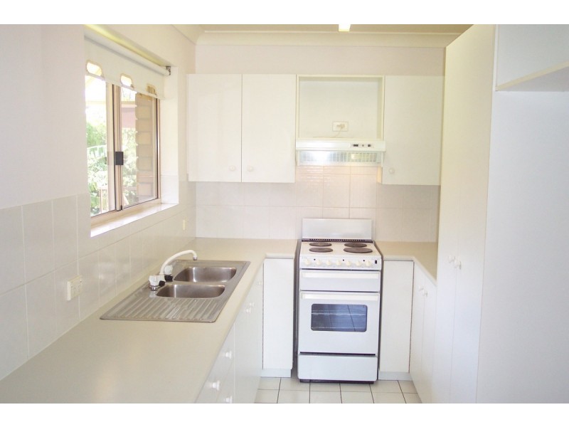 1/18 Cecil Street, Indooroopilly QLD 4068