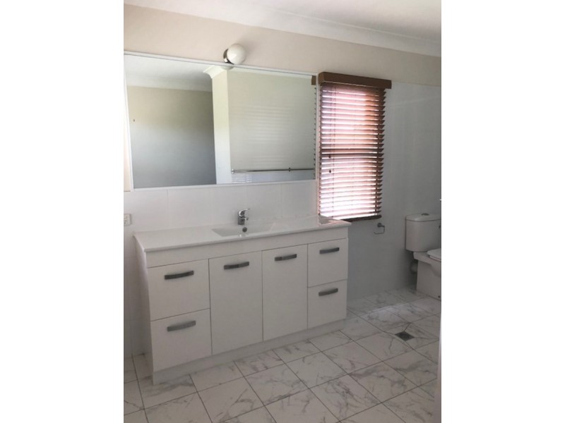 11 Depper Street, St Lucia QLD 4067