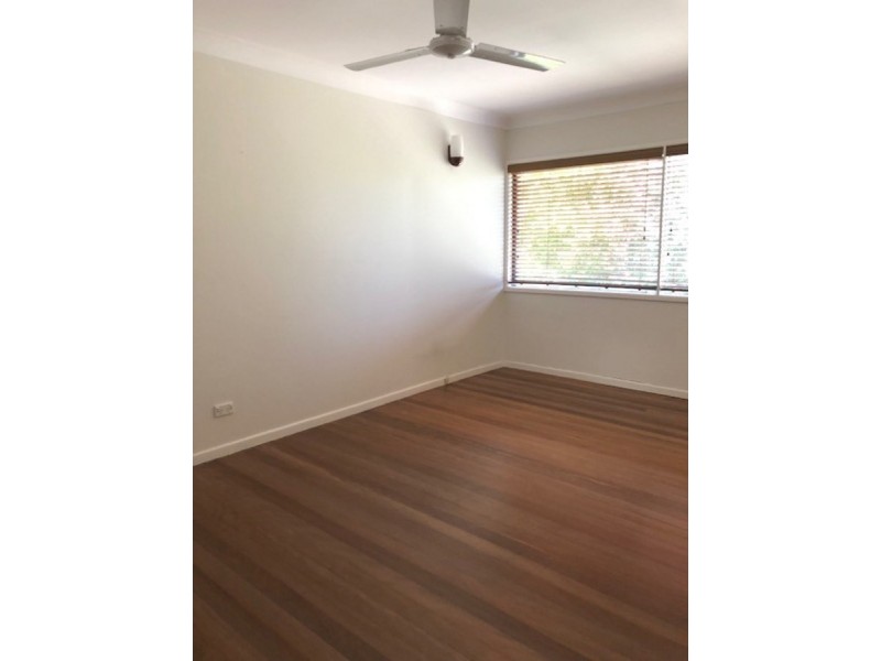 11 Depper Street, St Lucia QLD 4067