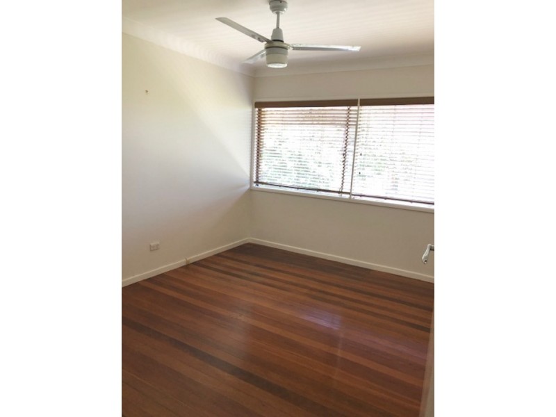 11 Depper Street, St Lucia QLD 4067