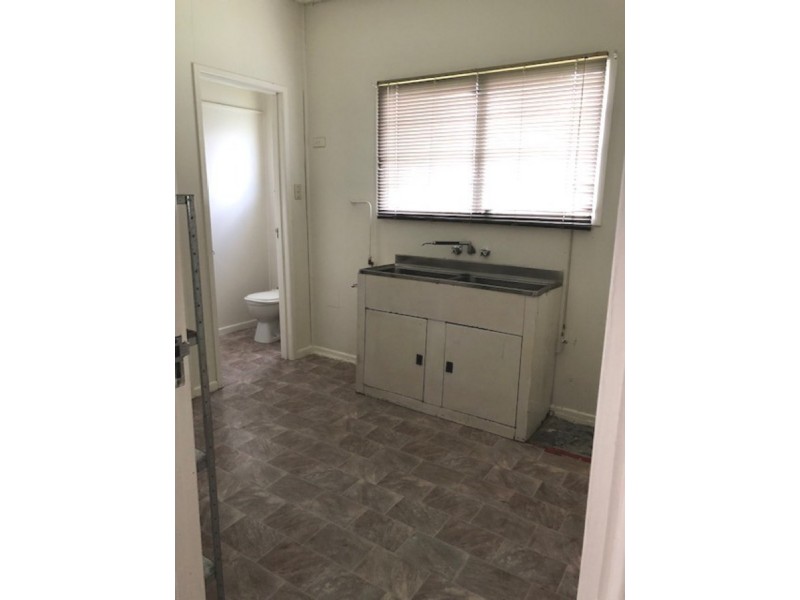 11 Depper Street, St Lucia QLD 4067