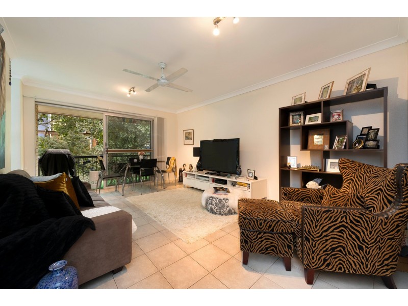 8/82 Miskin Street, Toowong QLD 4066