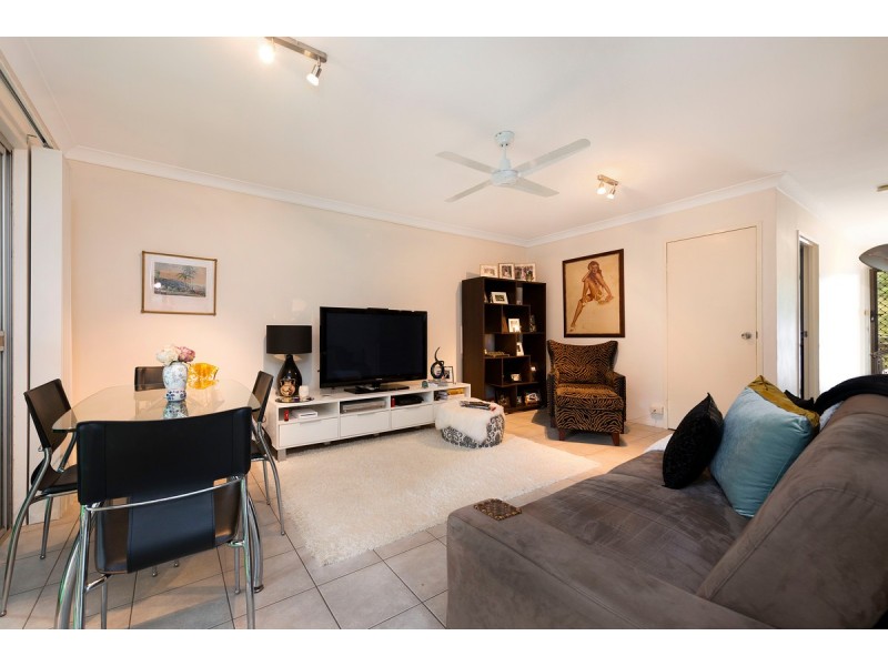 8/82 Miskin Street, Toowong QLD 4066